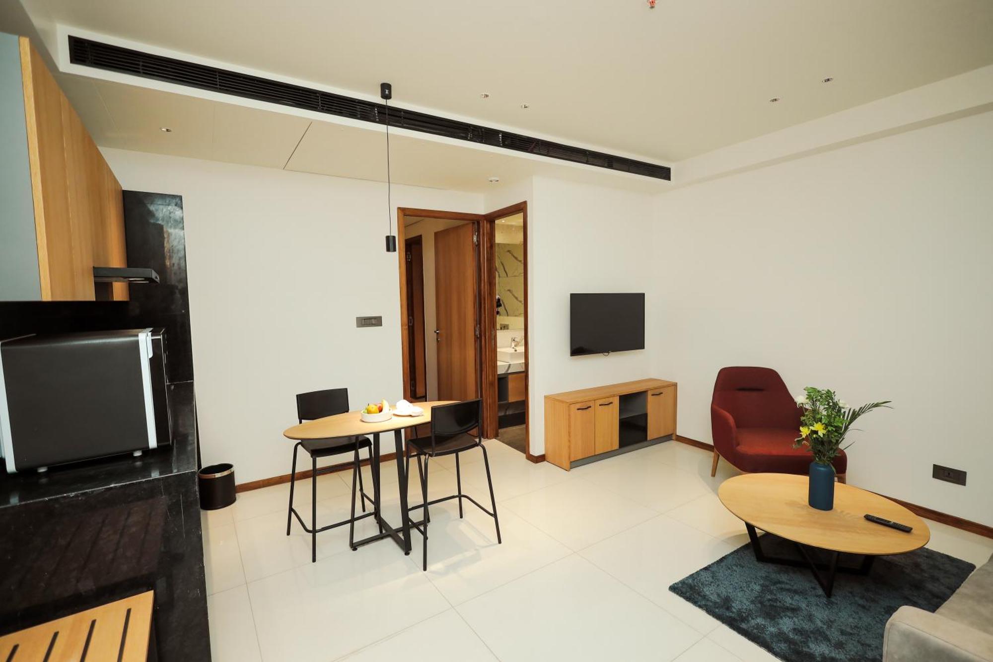 The World Surat Hotel Kültér fotó